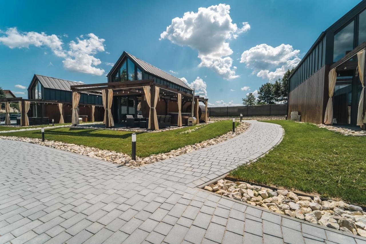 Village Resort Sauna & Jacuzzi & Netflix Tworkowa Екстер'єр фото