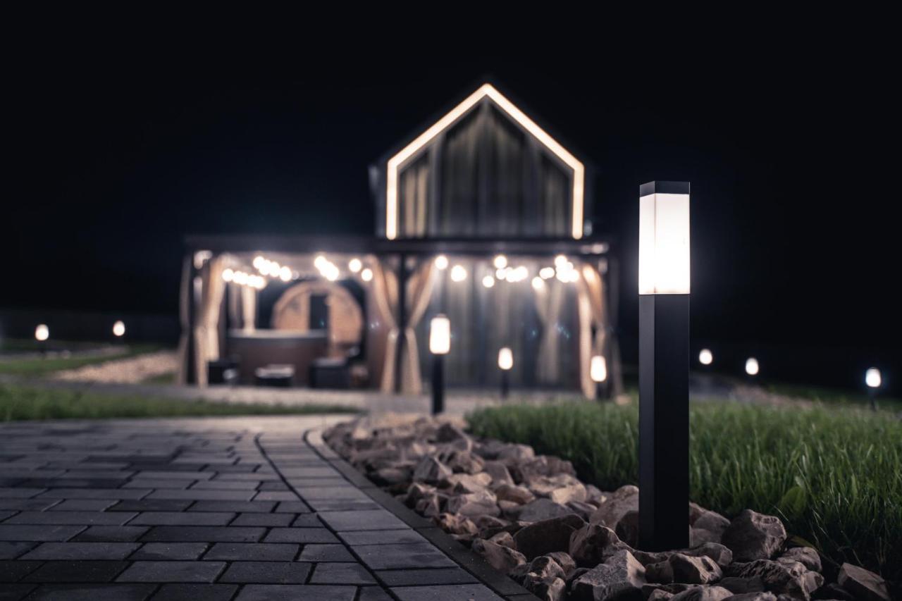 Village Resort Sauna & Jacuzzi & Netflix Tworkowa Екстер'єр фото