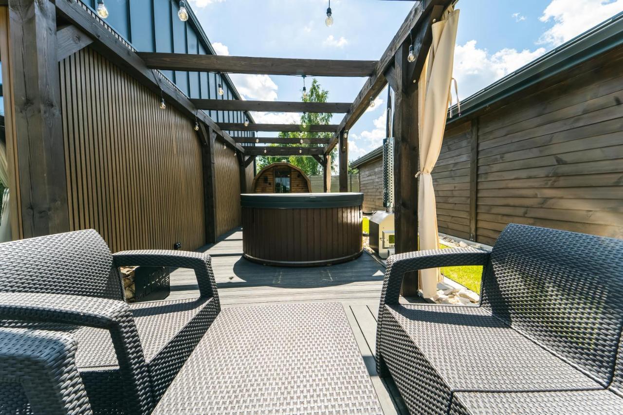 Village Resort Sauna & Jacuzzi & Netflix Tworkowa Екстер'єр фото