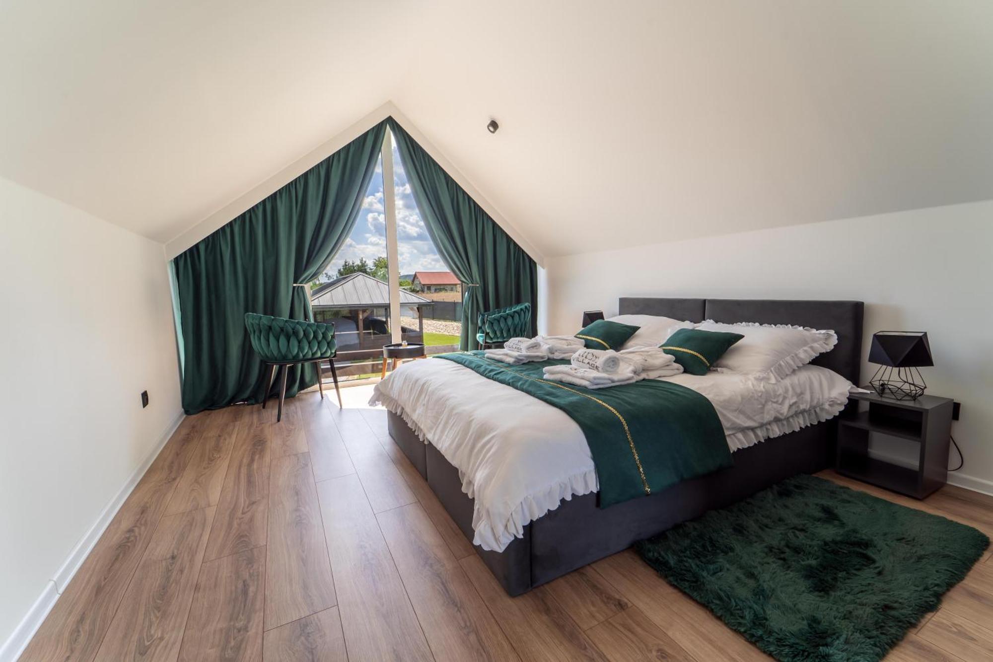 Village Resort Sauna & Jacuzzi & Netflix Tworkowa Екстер'єр фото